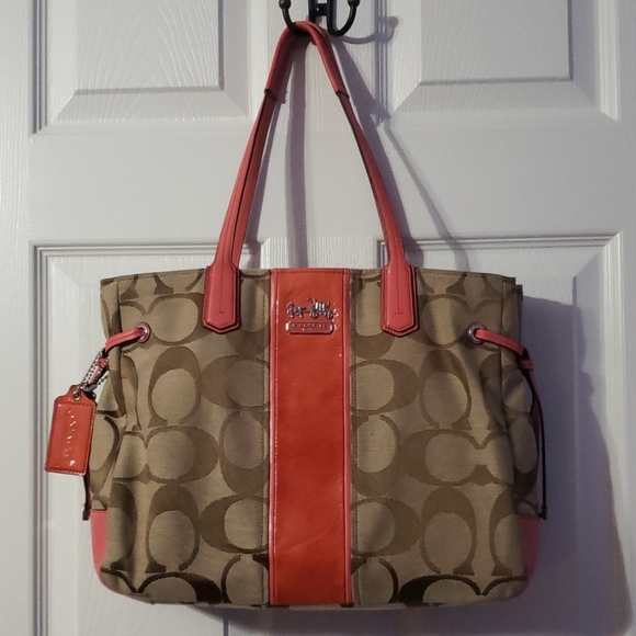 Coach Handbags - Coach purse